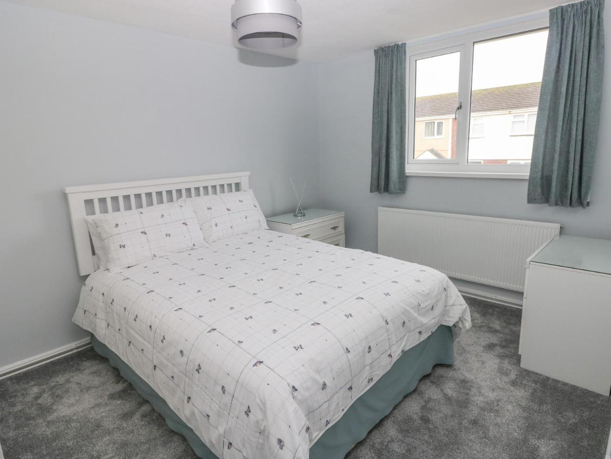 21 Sandfield Road Villa Burry Port Exterior foto
