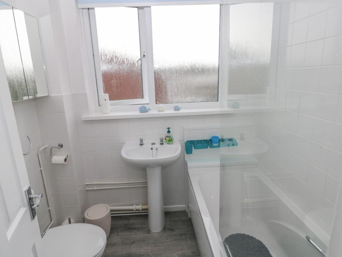 21 Sandfield Road Villa Burry Port Exterior foto