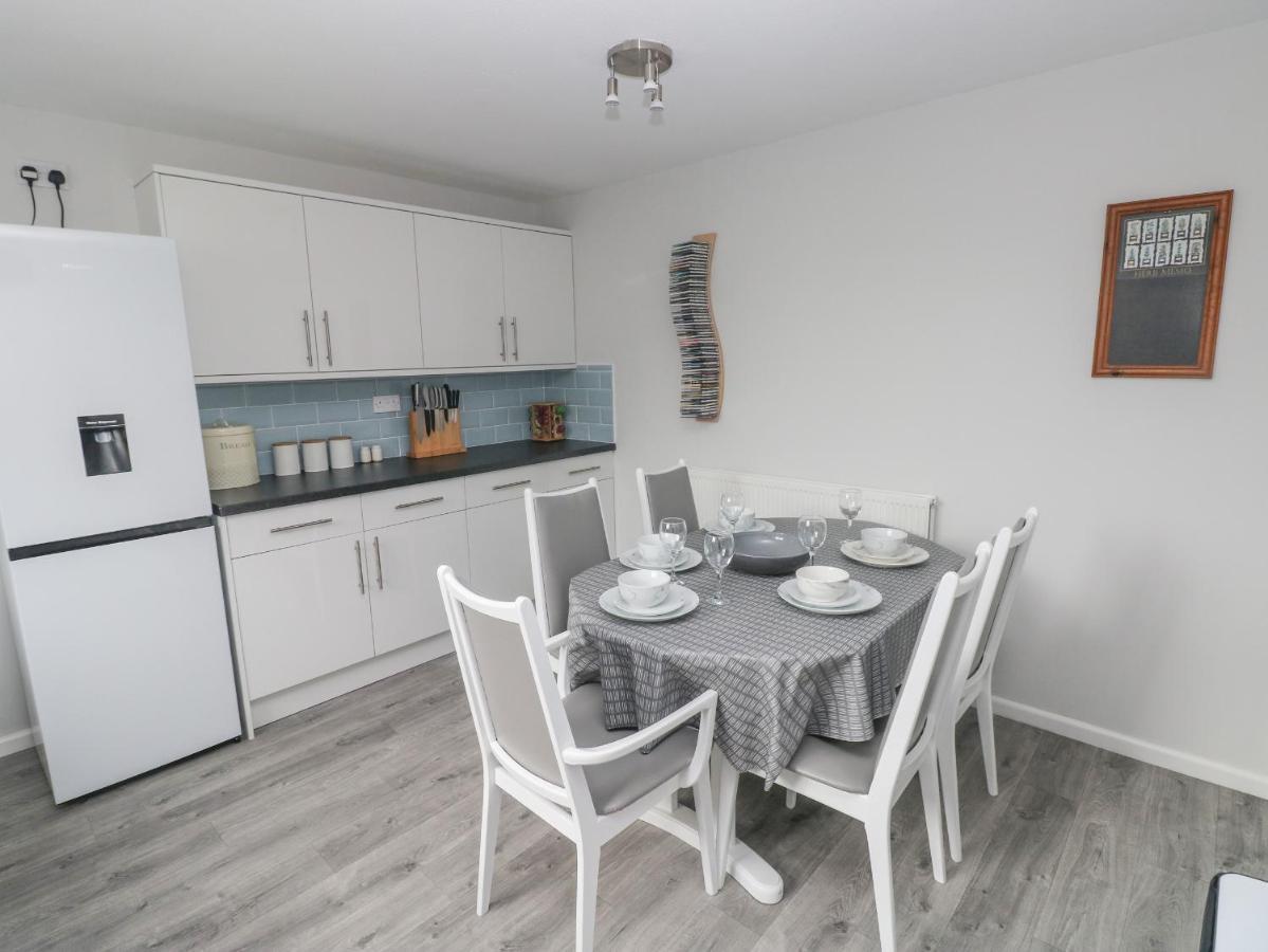 21 Sandfield Road Villa Burry Port Exterior foto